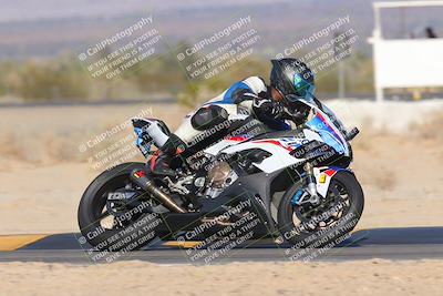 media/Dec-15-2023-Apex Assassins (Fri) [[91f19fb1c7]]/Trackday 2/Session 2 (Turn 4)/